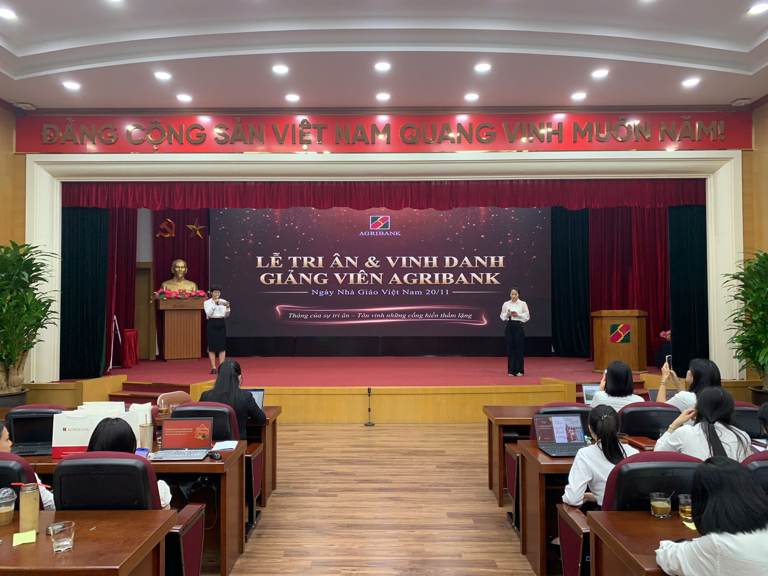 z7689639247813_af56f4498e672ad7fab85429a31ac940